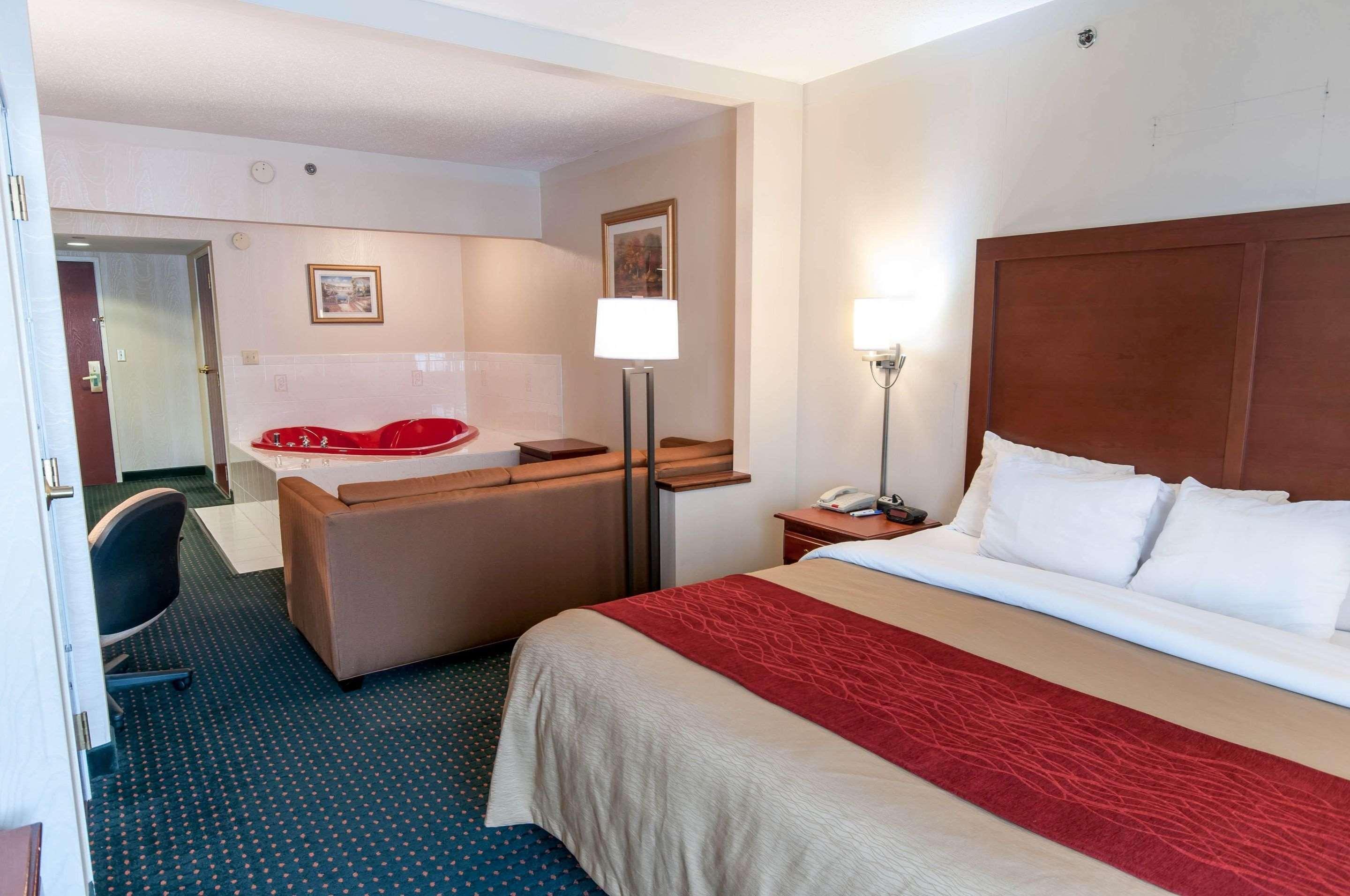 Comfort Inn & Suites Mount Pocono Exterior foto
