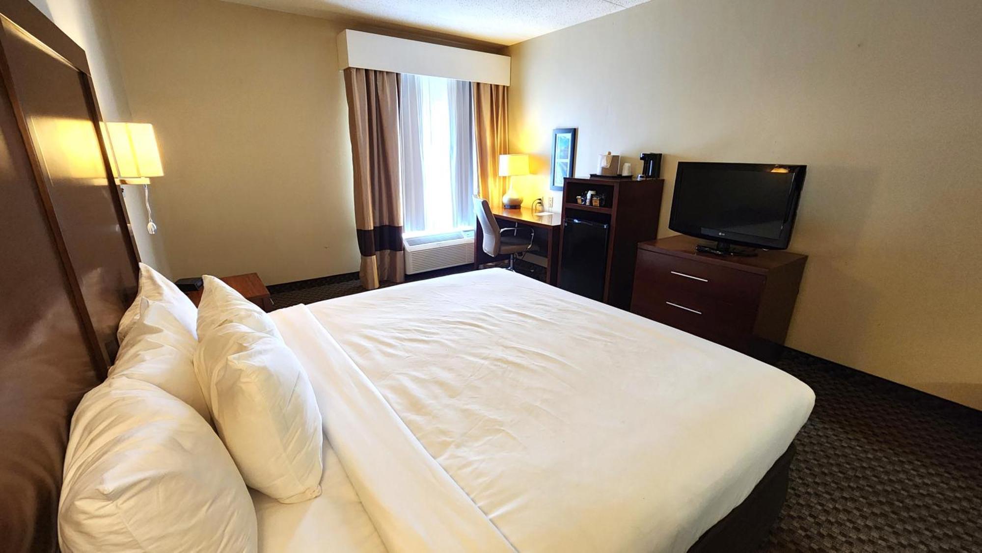 Comfort Inn & Suites Mount Pocono Quarto foto