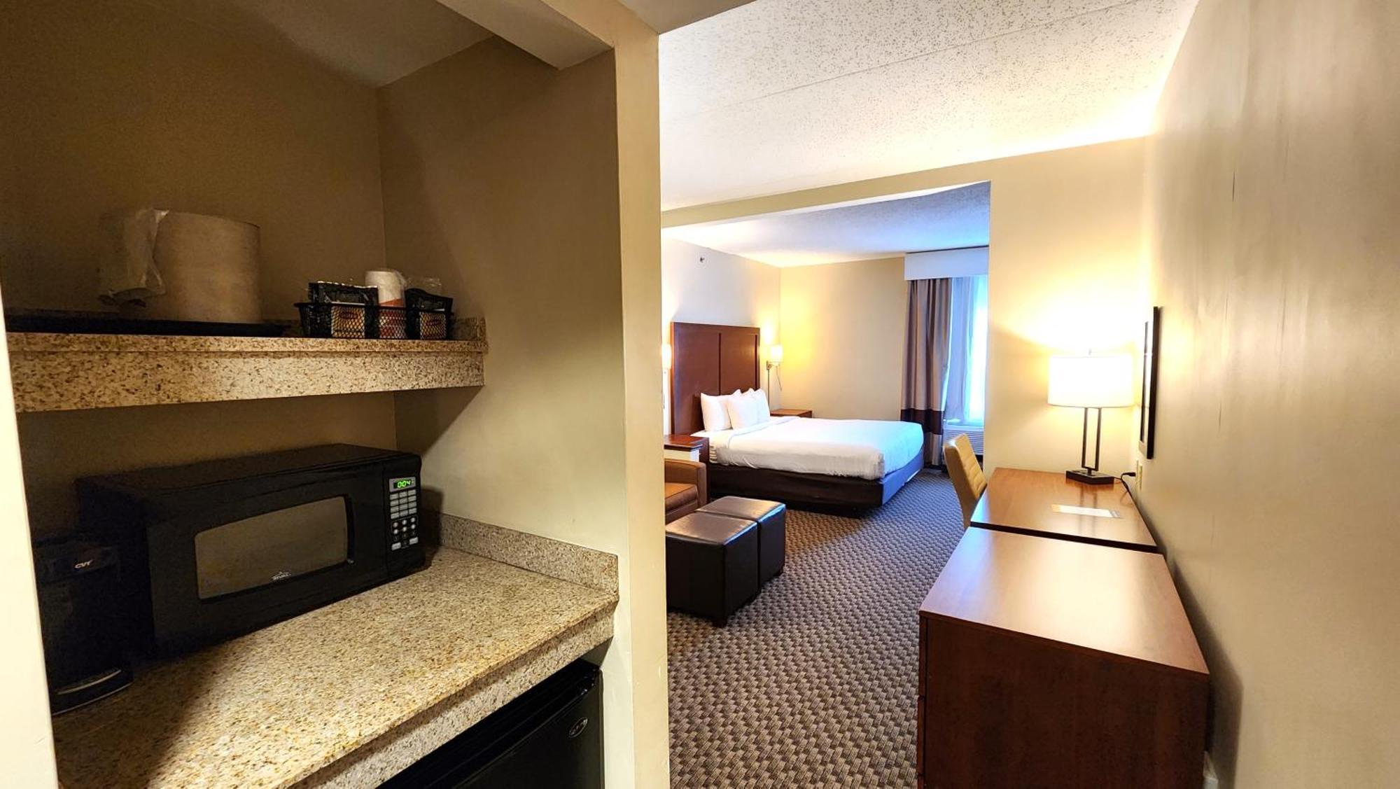 Comfort Inn & Suites Mount Pocono Quarto foto