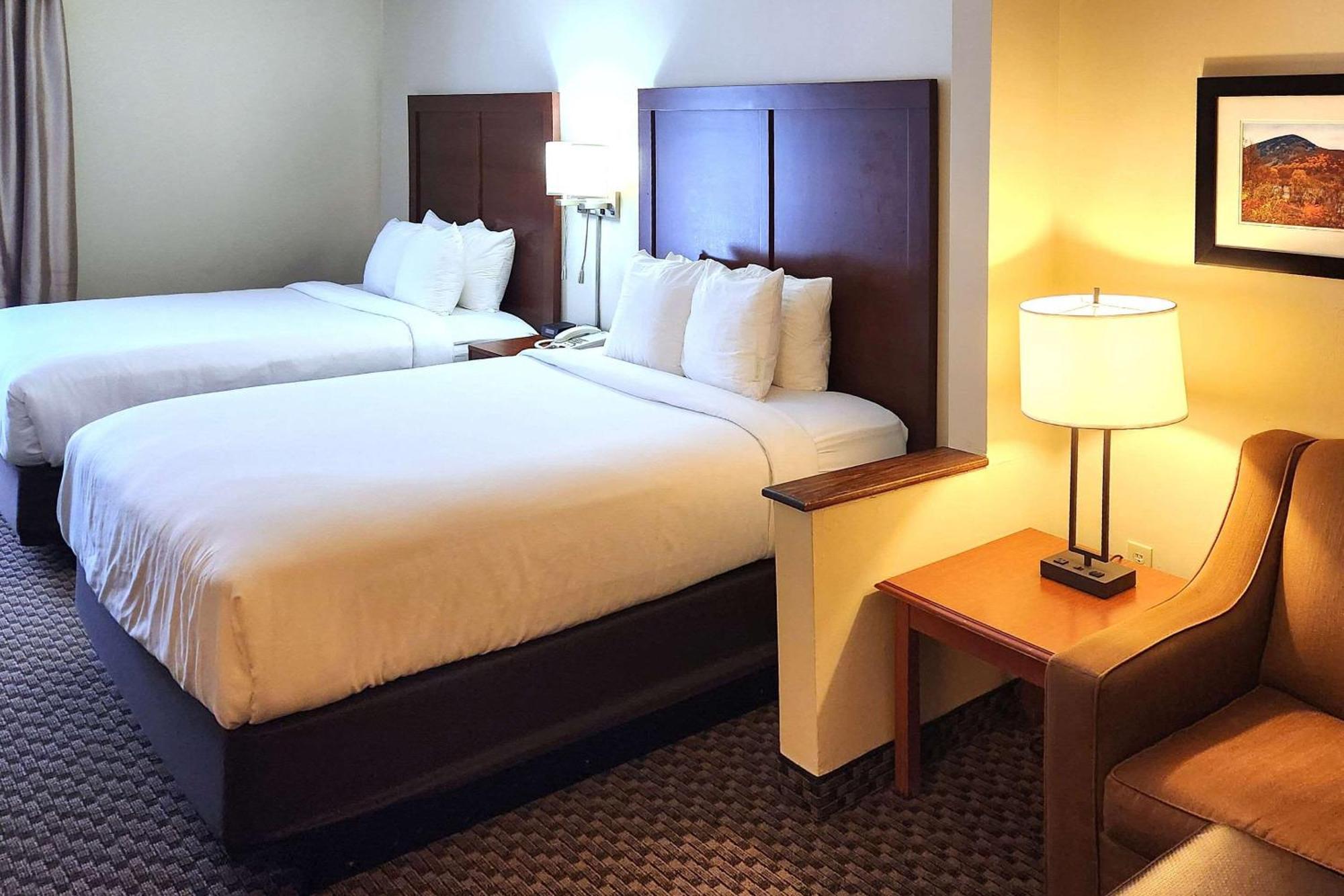 Comfort Inn & Suites Mount Pocono Exterior foto