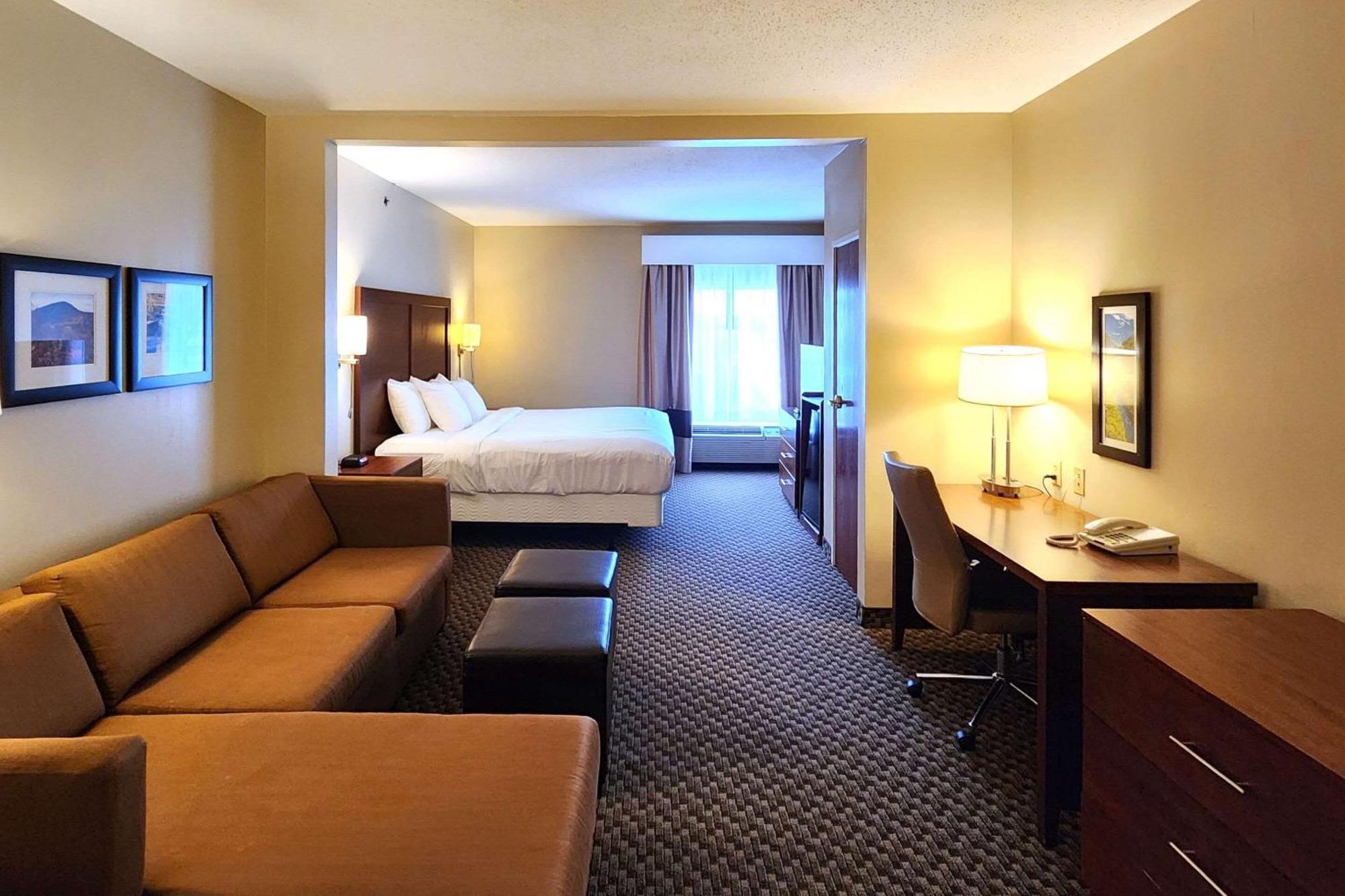 Comfort Inn & Suites Mount Pocono Exterior foto