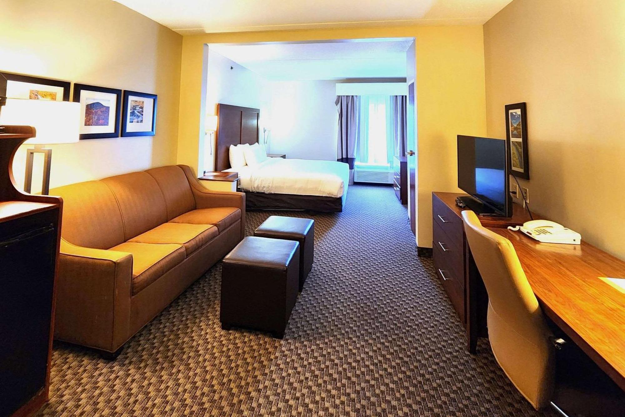 Comfort Inn & Suites Mount Pocono Exterior foto