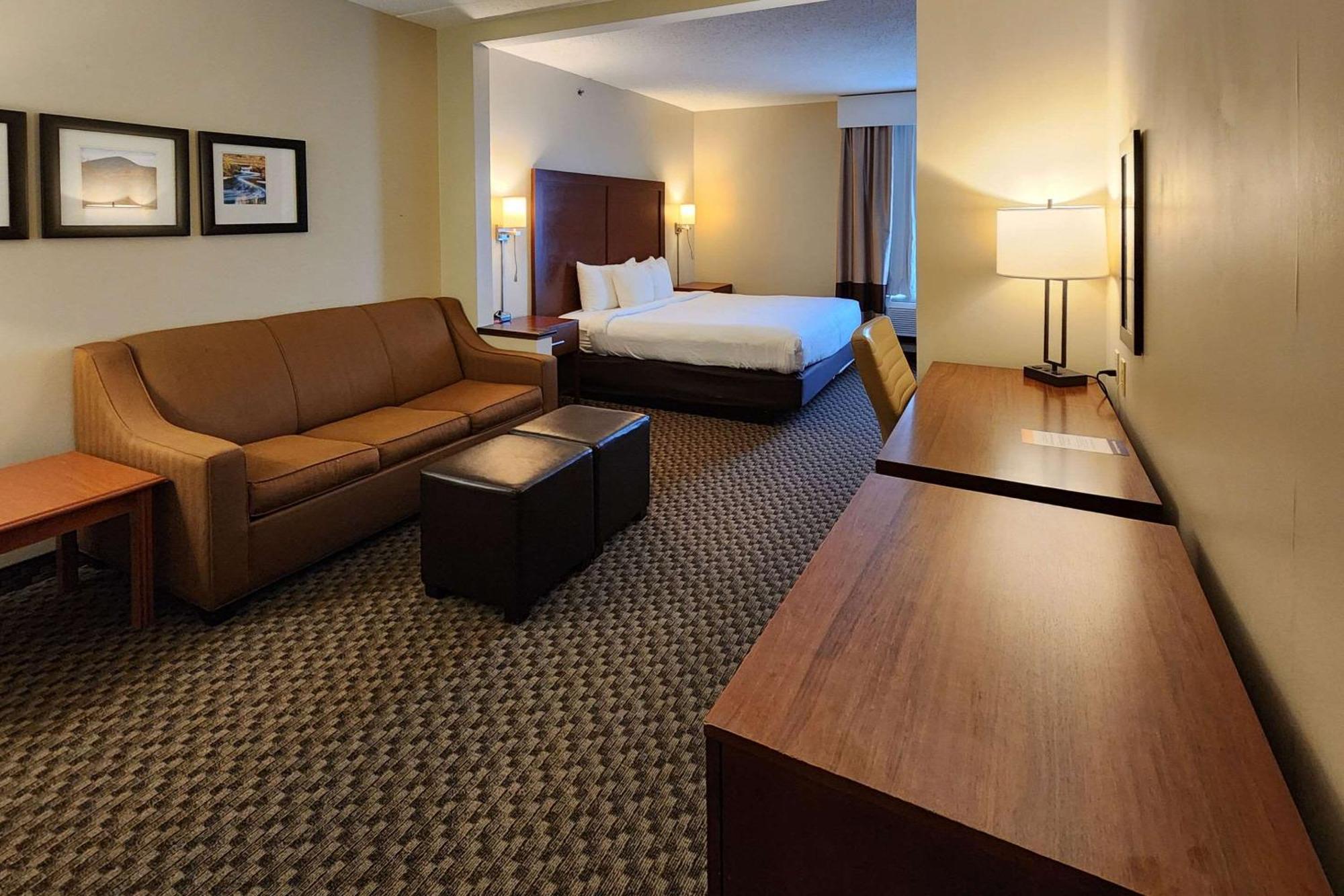 Comfort Inn & Suites Mount Pocono Exterior foto