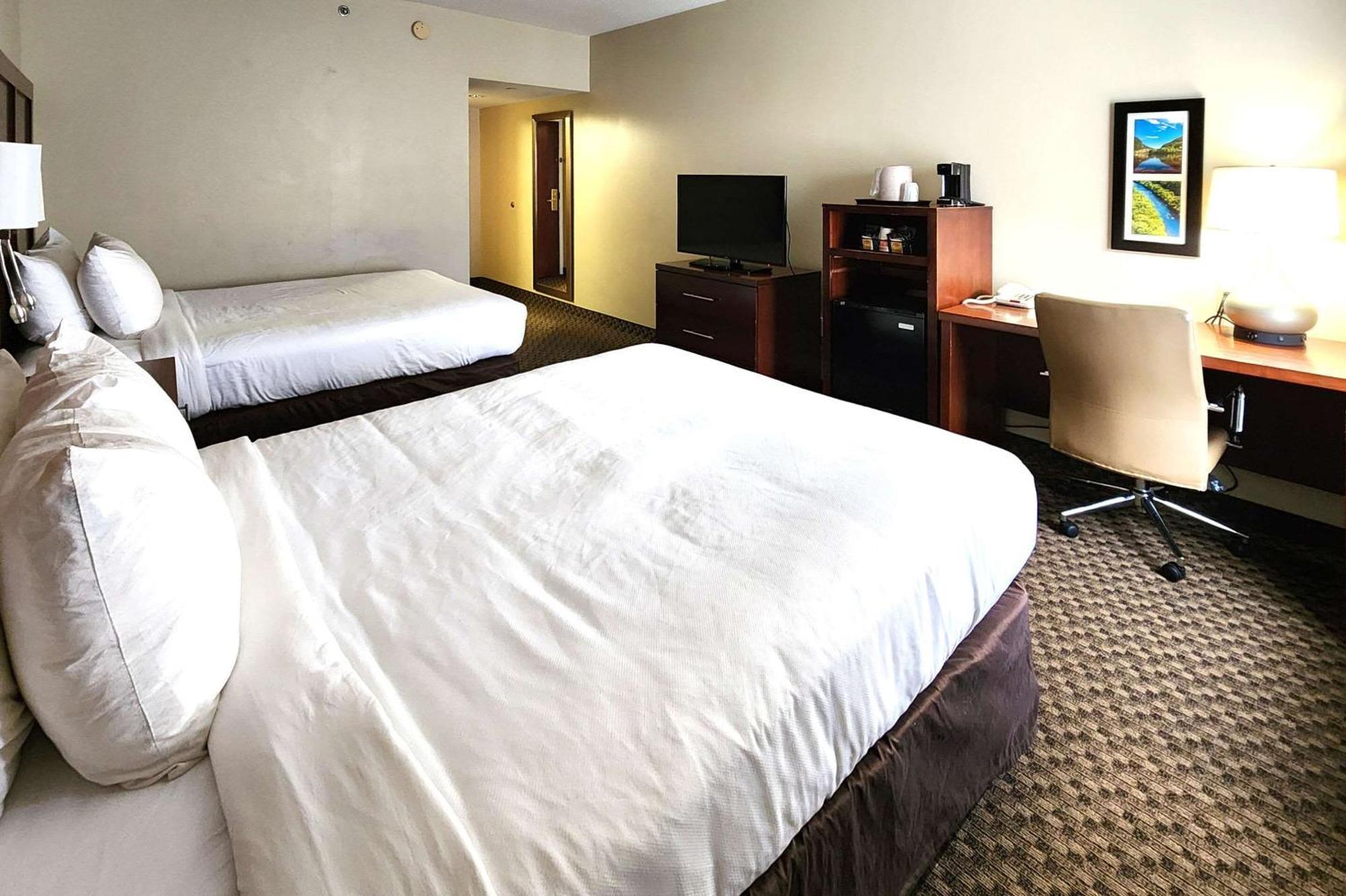 Comfort Inn & Suites Mount Pocono Exterior foto